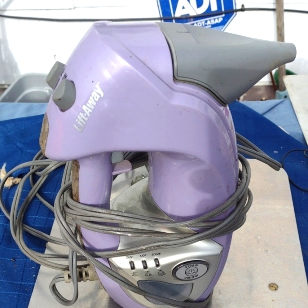 Shark Lift-Away Purple Steamer Cleaner